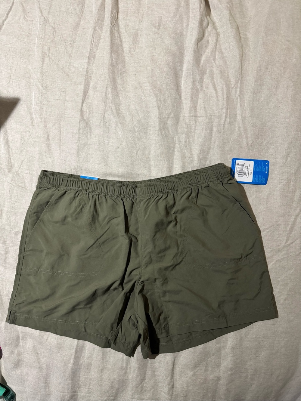 Columbia Women’s Olive Green Women's Casual Elastic Waist Shorts Size XL Nwt